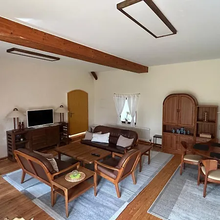 Haus Falkenhof * Knüllwald